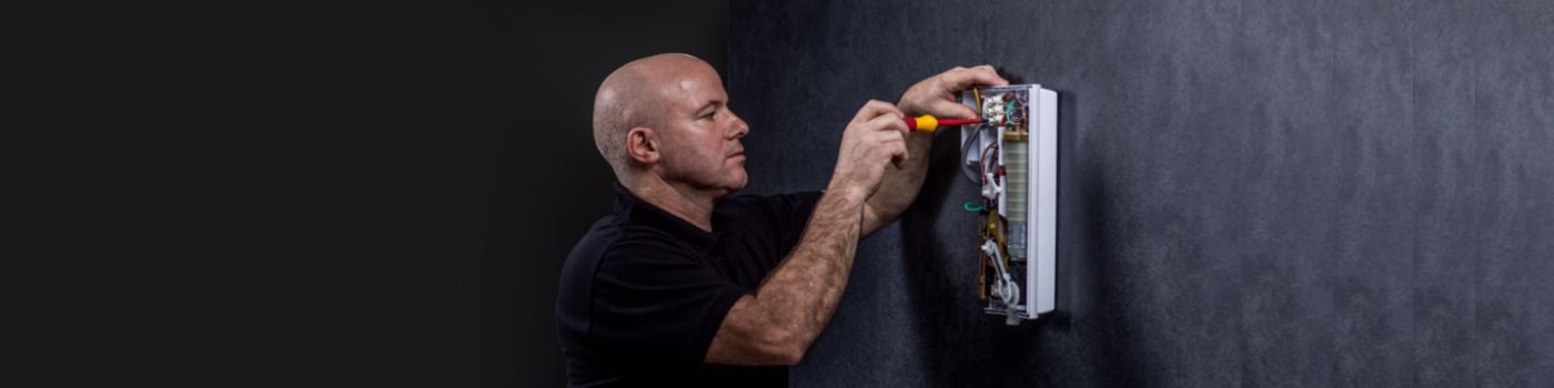 <p><em>"This is the shower that works with me not against me."</em></p>